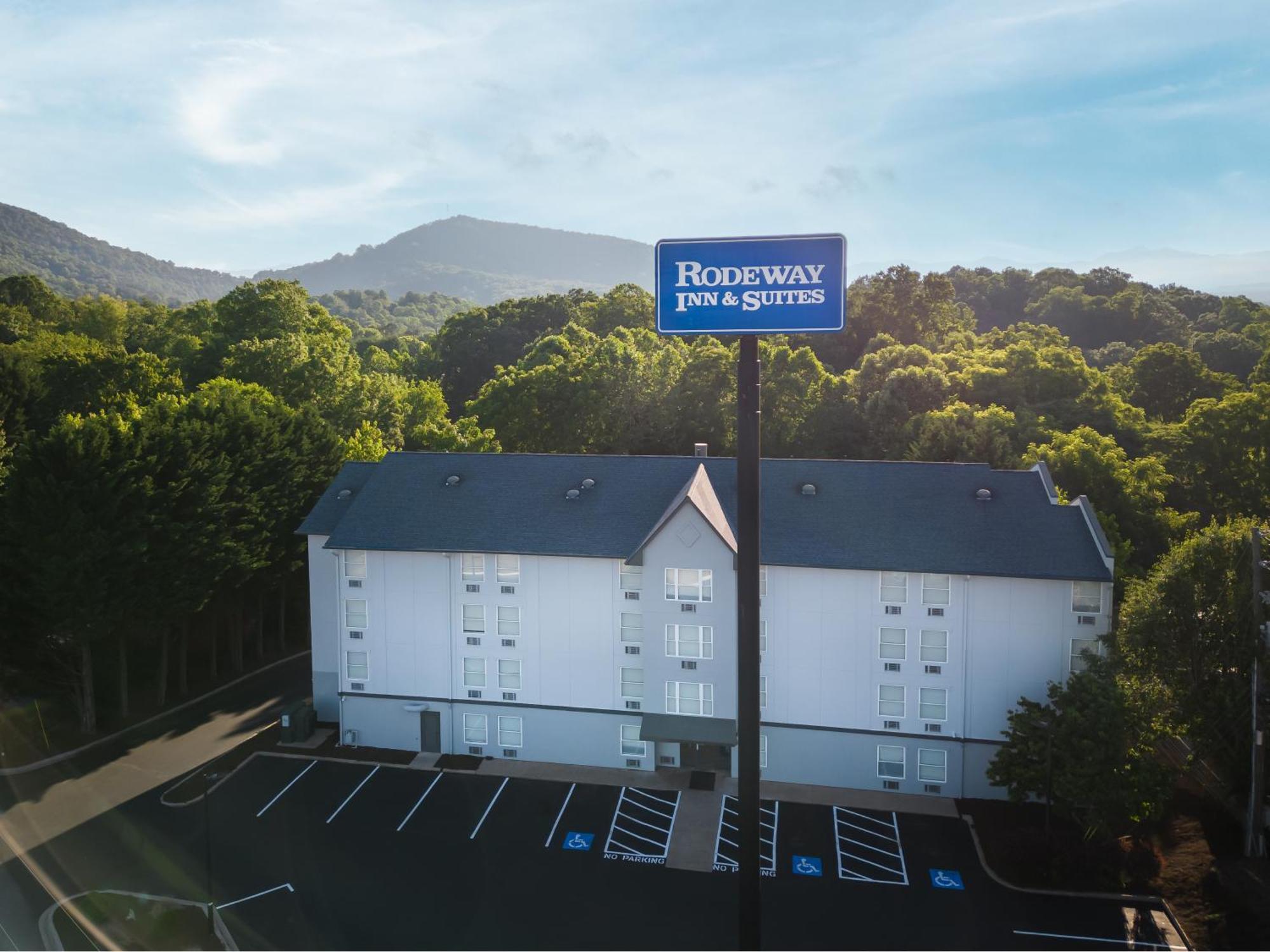Rodeway Inn & Suites Near Outlet Mall - Asheville Eksteriør billede