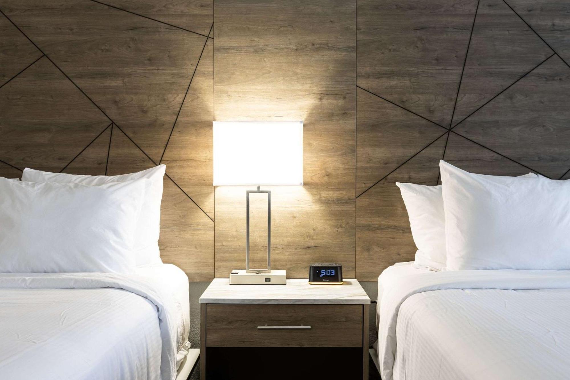 Rodeway Inn & Suites Near Outlet Mall - Asheville Eksteriør billede