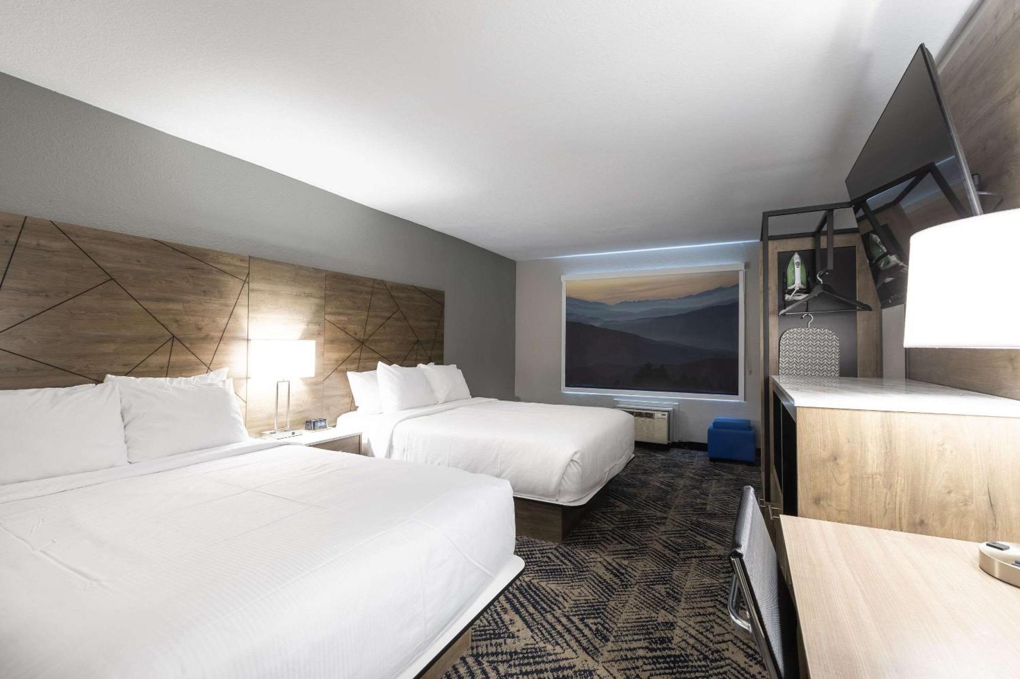Rodeway Inn & Suites Near Outlet Mall - Asheville Eksteriør billede