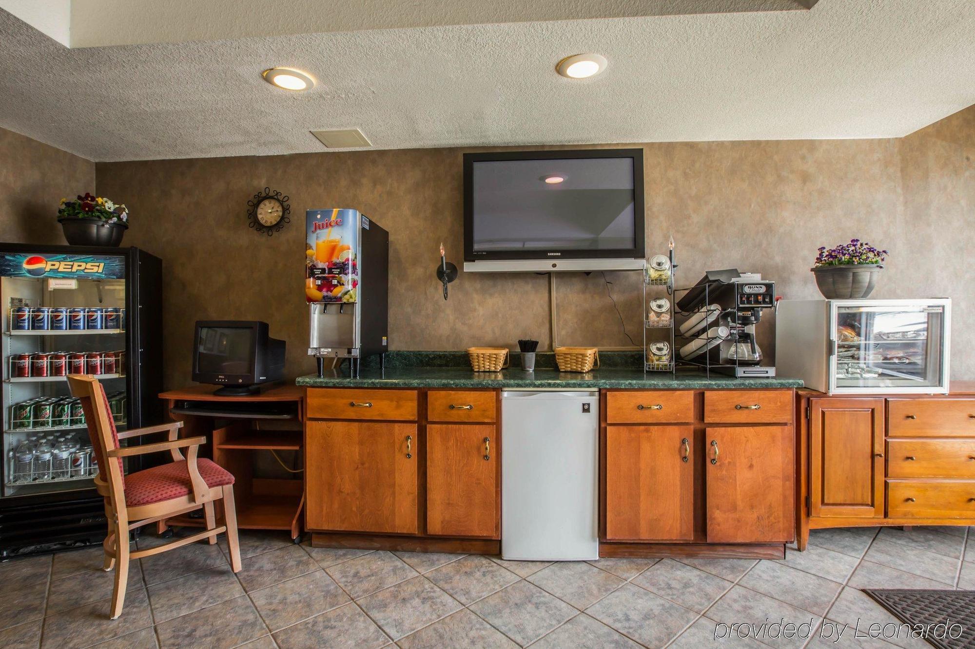 Rodeway Inn & Suites Near Outlet Mall - Asheville Eksteriør billede