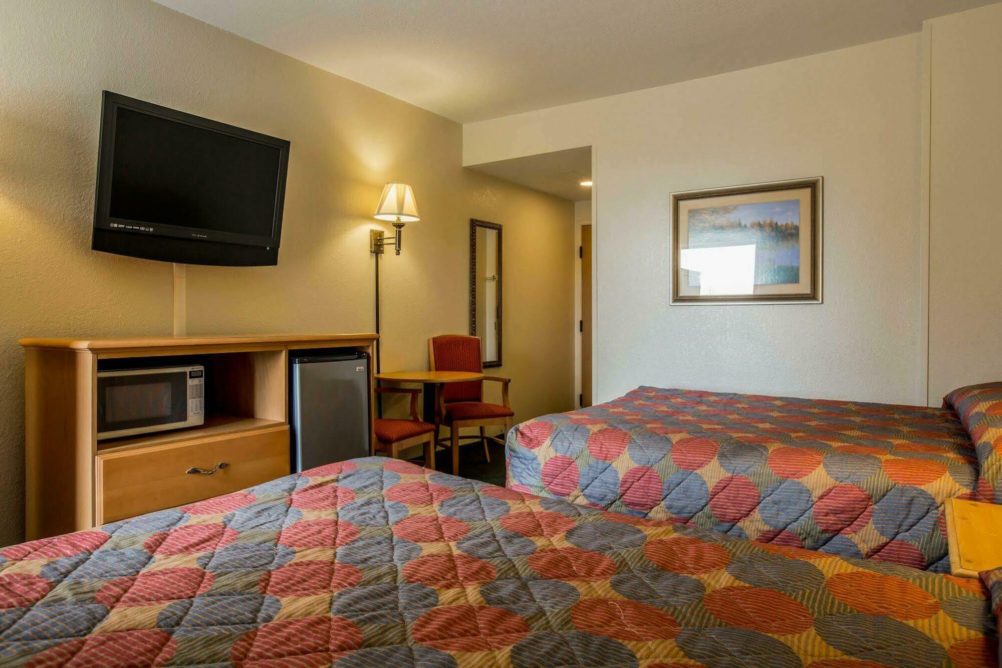 Rodeway Inn & Suites Near Outlet Mall - Asheville Eksteriør billede
